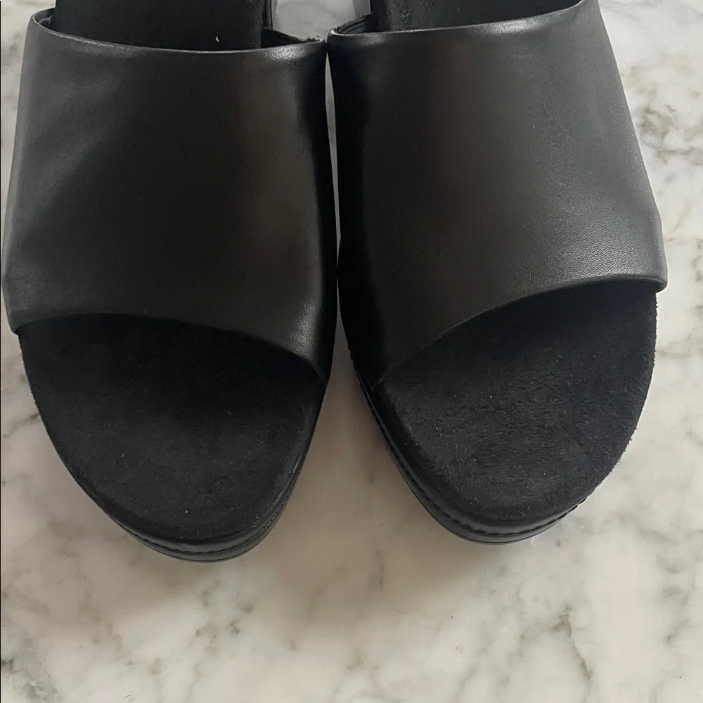 AEROSOLES Black Wedge Slides size 9 - Picture 3 of 9